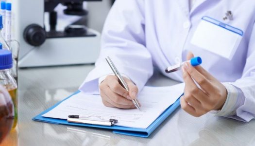 Exame toxicológico em universidades avança na Alesc