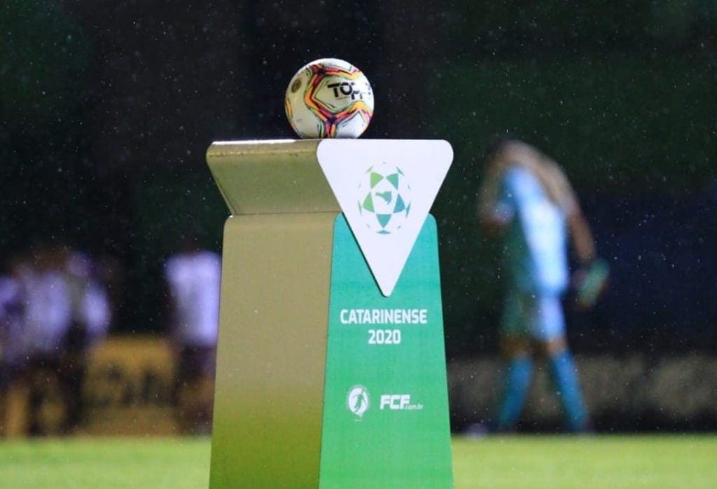 Campeonato Catarinense de futebol é liberado e jogos acontecem nesta semana