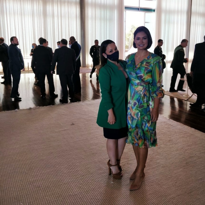 Costura catarinense no Alvorada: os três dias de Luhana Pawlick em Brasília com Michelle Bolsonaro