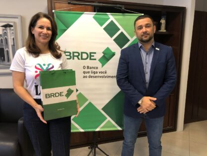 BRDE apresenta ações de apoio a projetos sociais para Rede Laço de Voluntariado