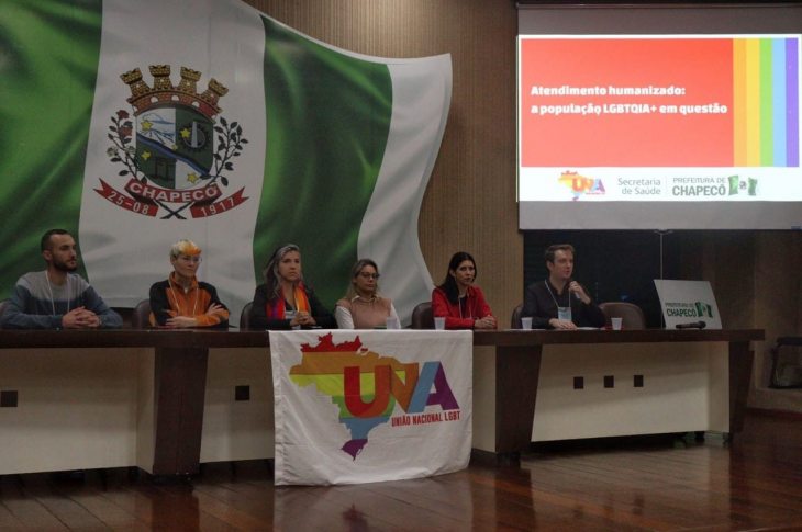 Secretaria de Saúde de Chapecó e UNA LGBT realizam projeto de formação